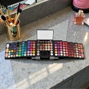 NWT Sephora Ltd. Ed. Makeup Palette – 148 Colors & 3 Brushes